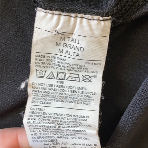 Old navy active tank - Picture 4 of 4